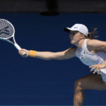 Rybakina beats No. 1 Swiatek to reach Australian Open QF