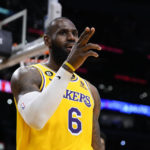 LeBron drops 48, Lakers beat Rockets 140-132 to snap skid
