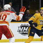 Saros makes 38 saves, leads Predators over Flames 2-1