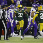 Rodgers, Packers rout Vikings 41-17, control playoff fate