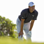 Spieth, Kirk share early lead on gorgeous day at Sony Open