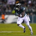 Wide receivers Brown, Smith form 'Dynamic Duo' for Eagles