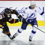 Andersson's 3-point game helps Flames past Lightning 6-3