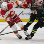 Flames score 4 goals in 2nd period, hold off Stars 6-5
