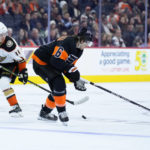 Flyers rebound from worst loss of season, beat Ducks 5-2
