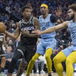 Kings use early 3s, big 4th quarter to top Grizzlies 133-100