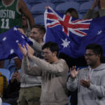 Murray edges Kokkinakis after 4 a.m. at Australian Open