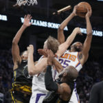 Bridges leads undermanned Suns past Curry, Warriors 125-113