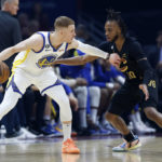Without Curry, Warriors make 23 3-pointers and beat Cavs