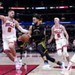 Vucevic helps Bulls snap 11-game losing streak vs. Warriors