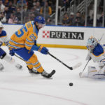 Thompson and Skinner drive Sabres past Blues, 5-3