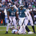 Saints win 20-10 in Philly, deny Eagles top spot in NFC