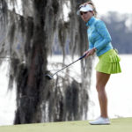 Henderson, pain-free, leads Korda by 1 in LPGA Tour opener