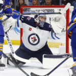 Kyle Connor breaks 3rd-period tie, Jets beat Sabres 4-2