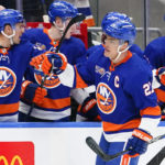 Robertson, Oettinger lead Stars past Islanders 2-1 in SO