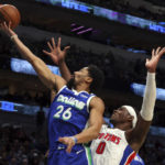 Doncic scores 53 in return, Mavericks beat Pistons 111-105
