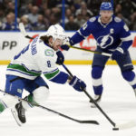 Stamkos gets 499th goal, Lightning beat Canucks 5-4