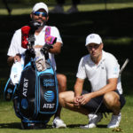 Spieth, Kirk share early lead on gorgeous day at Sony Open