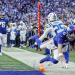 Giants rout Colts, reach playoffs for 1st time since 2016