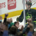 Radek Faksa scores twice, 1st-place Stars beat Coyotes 4-0