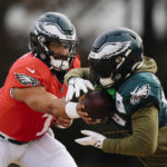 Hurts resumes throwing, Johnson returns for banged-up Eagles