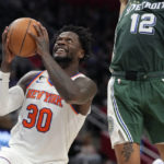 Randle's 42 leads Knicks to 11th straight win over Pistons