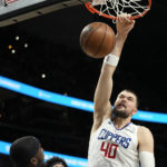 Leonard scores 32, Clippers beat Hawks for 5th straight win