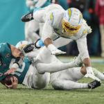 Lawrence rallies Jaguars from 27 down to beat Chargers 31-30
