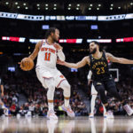 Knicks get 1st win in Canada since '15, beat Raptors 112-108