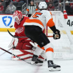 Carter Hart makes 30 saves as Flyers defeat Red Wings 2-1