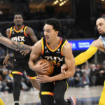 Grizzlies beat Suns 136-106, extend winning streak to 10