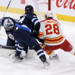 Sam Gagner breaks late tie, Jets beat Flames 3-2