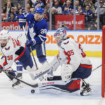 Rielly scores first goal of season, Leafs down Capitals 5-1