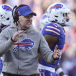 Bills hang on for 34-31 wild-card win over Dolphins