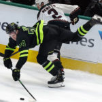 Radek Faksa scores twice, 1st-place Stars beat Coyotes 4-0