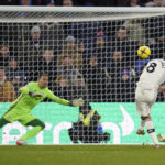 Man United halted by Palace ahead of Arsenal showdown