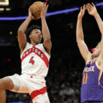 Bridges scores 29, Suns pull away late, beat Raptors 114-106