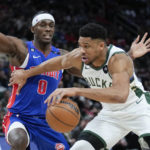Antetokounmpo scores 29 in return, Bucks top Pistons 150-130