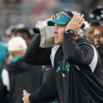 Jags return fumble for TD, beat Titans for AFC South title