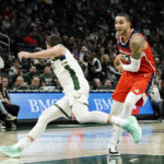 Wizards cruise past short-handed Bucks 118-95