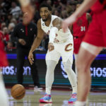 Rubio returns and Cavaliers down struggling Blazers 119-113