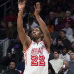 Murray's 28 help hot-shooting Hawks hold off Heat, 121-113
