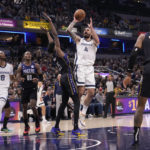 Morant's slam in Indy highlights Grizzlies' 9th straight win