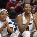 Boston's sets record, No. 1 Gamecocks top Arkansas 92-46