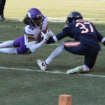 Cousins dominates first half as Vikings beat Bears 29-13