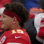 Chiefs' Mahomes hurts ankle, questionable to return vs. Jags