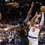 Knicks get 1st win in Canada since '15, beat Raptors 112-108
