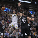 Lauri Markkanen returns to help Jazz rout Clippers