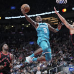 Siakam scores 35, Raptors beat Hornets for 3rd straight win