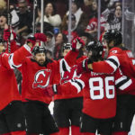 Hamilton scores in OT to give Devils 2-1 win over Penguins